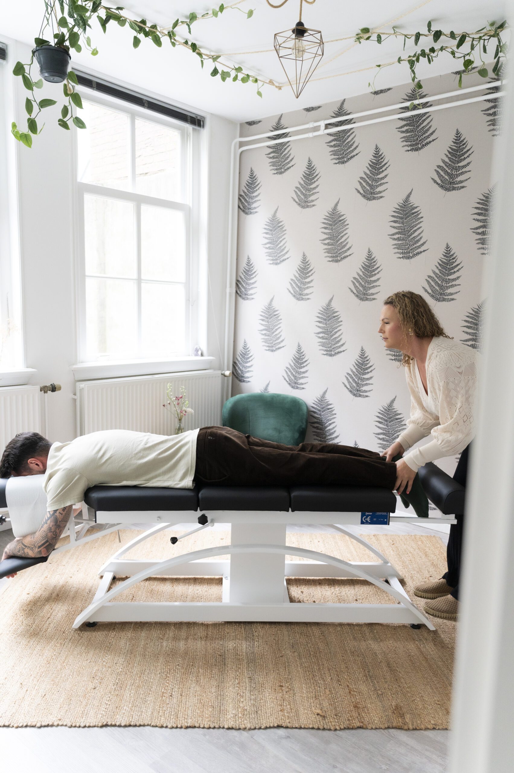 chiropractor helpt bij tintelende voeten